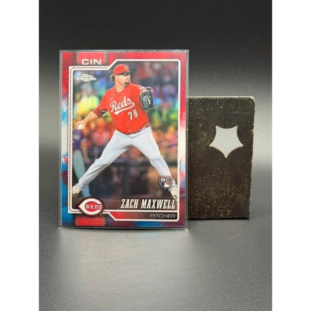 2026 Topps Chrome Zach Maxwell RC #143 Red White and Blue Refractor - Cincinnati